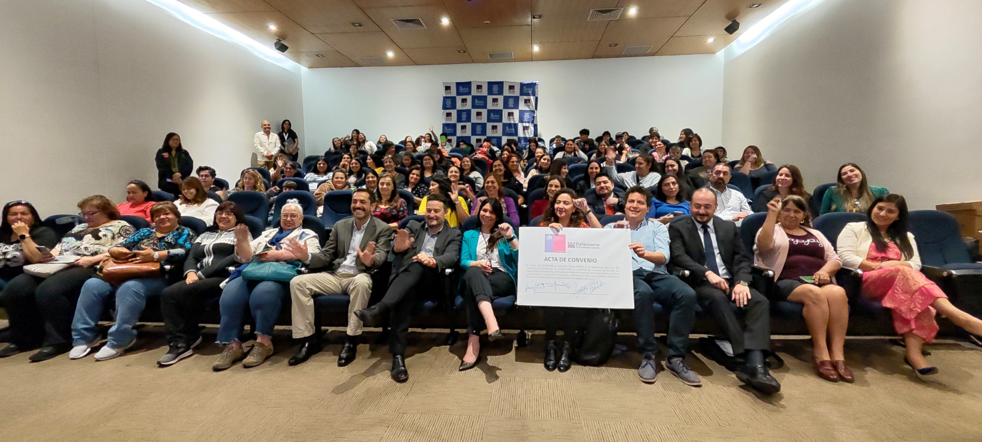 En AIEP San Joaquín se firmó convenio que beneficiará a miles de emprendedores