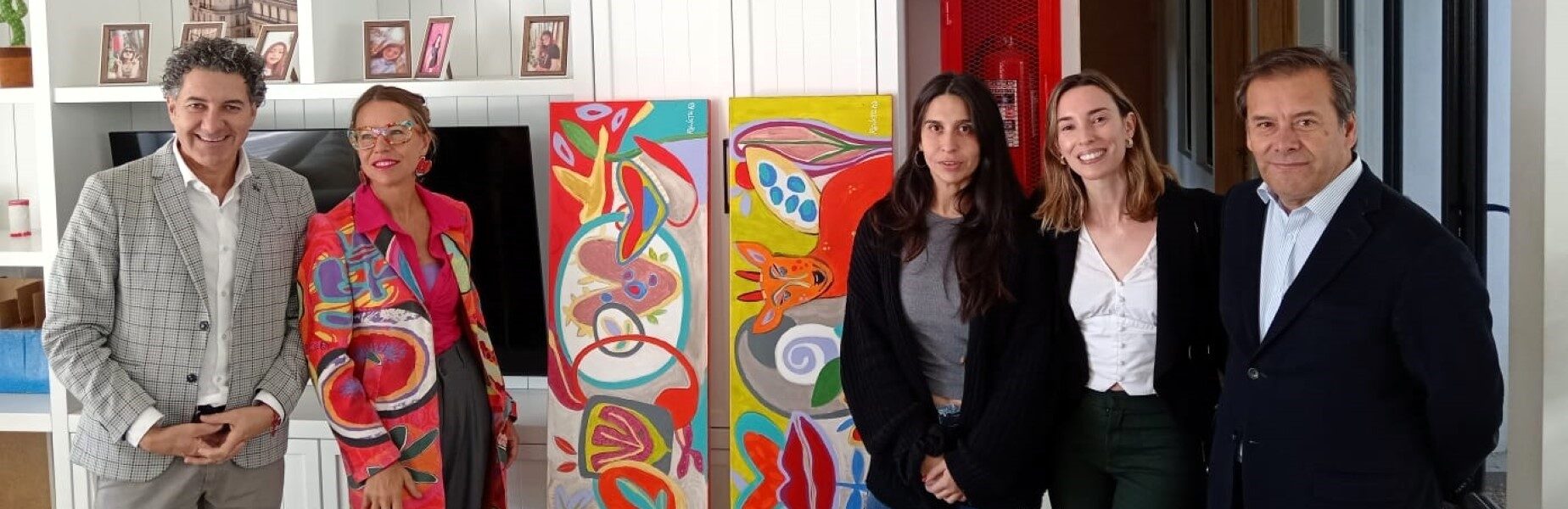Residencia de Fundación María Ayuda recibe obras donadas por la artista Renate Neumann