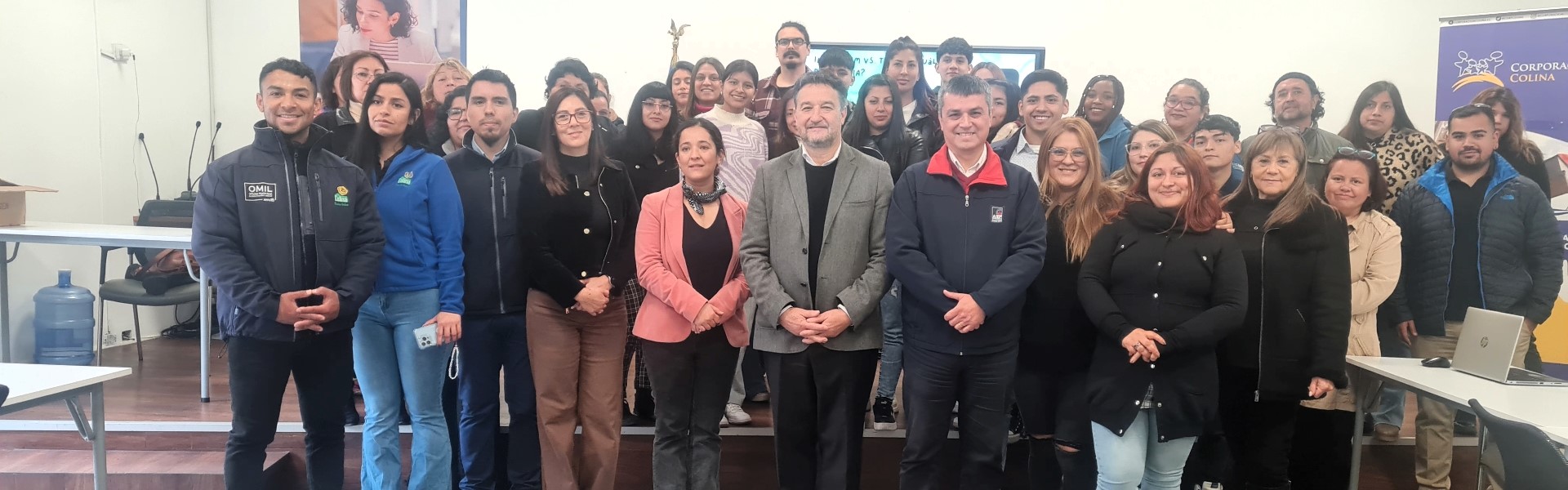 AIEP Santiago Norte ayuda a reducir brecha digital de emprendedores de Colina y Lampa